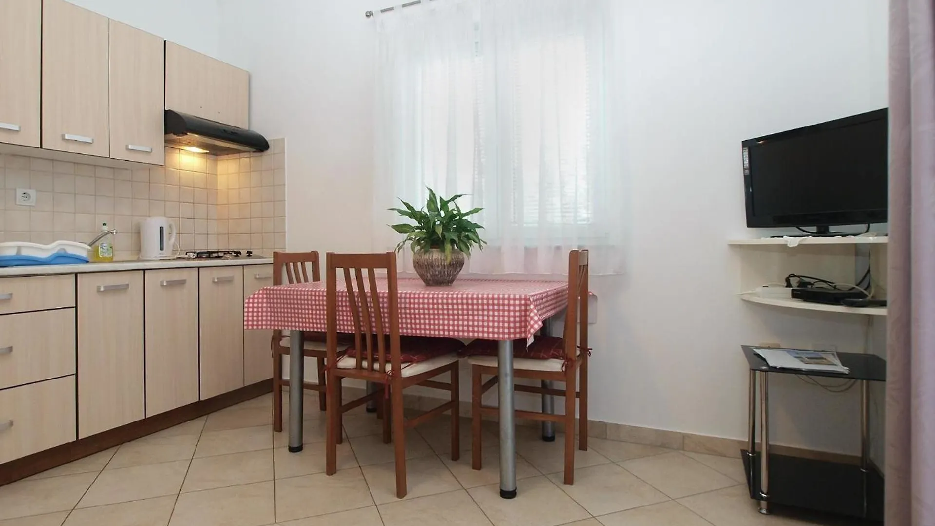 Apartment Ferienwohnung Fuer 3 Personen Ca 32 Qm In Fazana, Istrien Istrische Riviera